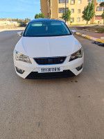 voitures-seat-leon-2016-linea-r-khemis-miliana-ain-defla-algerie