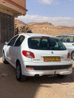 voitures-peugeot-206-plus-2010-laghouat-algerie