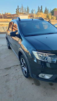 voitures-dacia-sandero-2018-stepway-saida-algerie