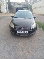 voitures-fiat-linea-2012-lakhdaria-bouira-algerie