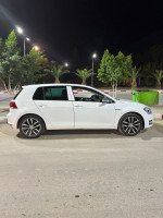 voitures-volkswagen-golf-7-2013-highline-algerie