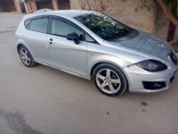 moyenne-berline-seat-leon-2011-terrai-bainem-mila-algerie