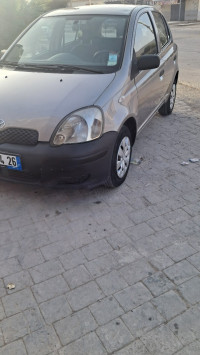 voitures-toyota-yaris-2004-ksar-boukhari-medea-algerie