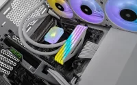 CORSAIR VENGEANCE RGB RT 16 GO (2 X 8 GO) DDR4 3600 MHZ CL18 - BLANC