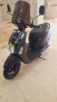 motos-et-scooters-cuxi-2-vms-2023-constantine-algerie