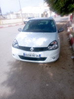 voitures-renault-clio-campus-2012-bye-guelma-algerie