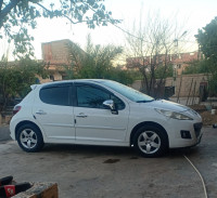 voitures-peugeot-207-2011-allure-akbou-bejaia-algerie