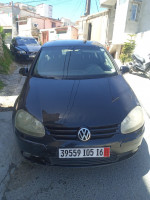 moyenne-berline-volkswagen-golf-5-2008-chevalley-alger-algerie