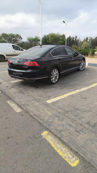 voitures-volkswagen-passat-2017-rlin-150tdi-blida-algerie