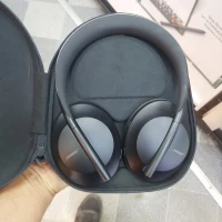 Bose 700