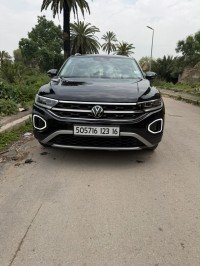 سيارات-volkswagen-t-roc-2023-life-بئر-توتة-الجزائر