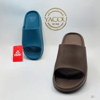 Peak slippers original