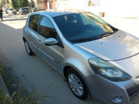 voitures-renault-clio-3-2009-baraki-alger-algerie