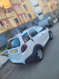 voitures-chery-s18-2012-medea-algerie