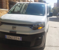 voitures-fiat-doblo-2023-tiaret-algerie