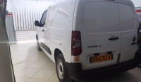 voitures-fiat-doblo-2023-tiaret-algerie