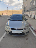 voitures-ford-focus-5-portes-2009-mila-algerie