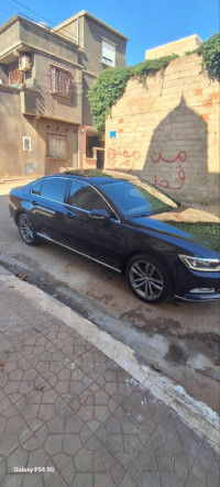 voitures-volkswagen-passat-2019-carat-mostaganem-algerie