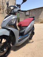 motos-et-scooters-sym-st-2017-algerie