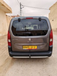 voitures-peugeot-rifter-2021-el-mghaier-meghaier-algerie
