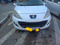 voitures-peugeot-207-2012-allure-bouira-algerie