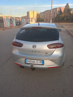 moyenne-berline-seat-leon-2011-setif-algerie