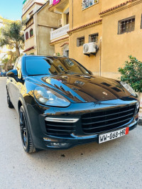 voitures-porsche-cayenne-2016-turbo-alger-centre-algerie