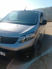 fourgon-fiat-scudo-2023-aomar-bouira-algerie