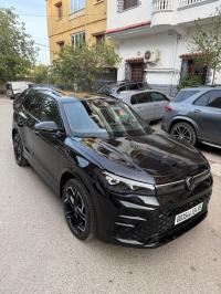 Volkswagen Tiguan 2024 R line thumbnail 3