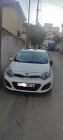 voitures-kia-rio-5-portes-2014-pop-el-mouradia-alger-algerie