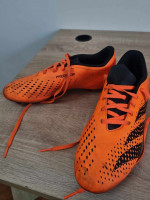 chaussures-de-football-crampons-adidas-original-taille-43-en-tres-bonne-etat-1010-haga-l3ali-mlih-a-vendre-500alef-bejaia-algerie