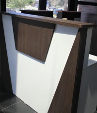 Comptoir de réception en mdf