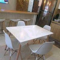 غرفة-الطعام-solde-table-scandinave-avec-chaise-prix-imbattable-عين-النعجة-الجزائر