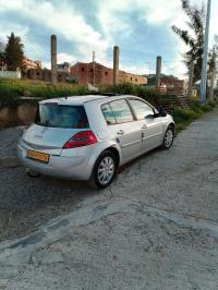 سيارات-renault-megane-2-2007-extreme-فرعون-بجاية-الجزائر