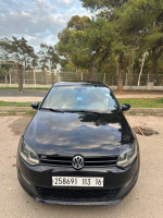 voitures-volkswagen-polo-2013-black-et-silver-baba-hassen-alger-algerie