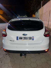 voitures-ford-focus-4-portes-2012-titanium-tebessa-algerie