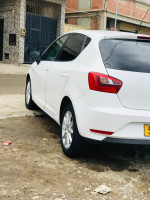 voitures-seat-ibiza-2013-fully-blida-algerie