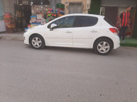 voitures-peugeot-207-2012-sportium-oum-el-bouaghi-algerie