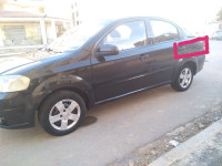 voitures-chevrolet-aveo-4-portes-2009-لاتوت-bouira-algerie