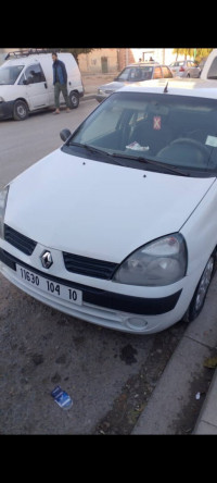 voitures-renault-clio-classique-2004-les-eucalyptus-alger-algerie