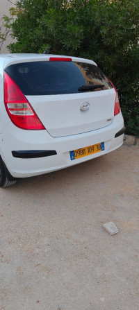 voitures-hyundai-i30-2009-khemisti-tissemsilt-algerie