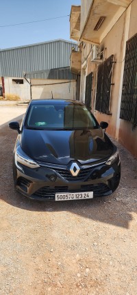 سيارات-renault-clio-5-2023-equilibre-قالمة-الجزائر