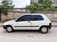 voitures-renault-clio-1-1996-taher-jijel-algerie