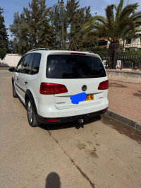 voitures-volkswagen-touran-cross-2016-dar-el-beida-alger-algerie