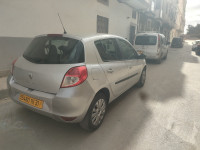 voitures-renault-clio-3-2011-dynamique-mostaganem-algerie