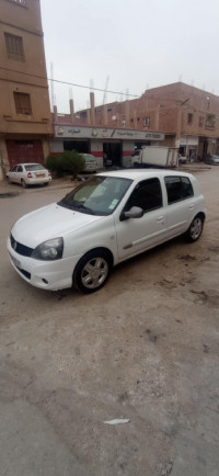 voitures-renault-clio-campus-2013-bye-ain-oussara-djelfa-algerie