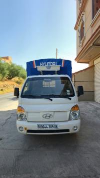 camion-hyundai-h100-2009-tazmaltdaira-bejaia-algerie