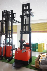 TIRSAM GERBEUR ELECTRIQUE TIRSAM 1.6 Tonnes 5 mètres - مكدس الألواح الكهربائي تيرصام 1.6 طن 5 متر 