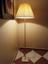 مصباح-أرضي-lampadaire-abat-jour-modele-silhouette-hauteur-1m60cm-الرويبة-الجزائر