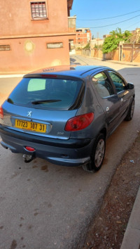 voitures-peugeot-206-2007-bir-el-djir-oran-algerie